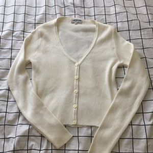Knit sweater button up